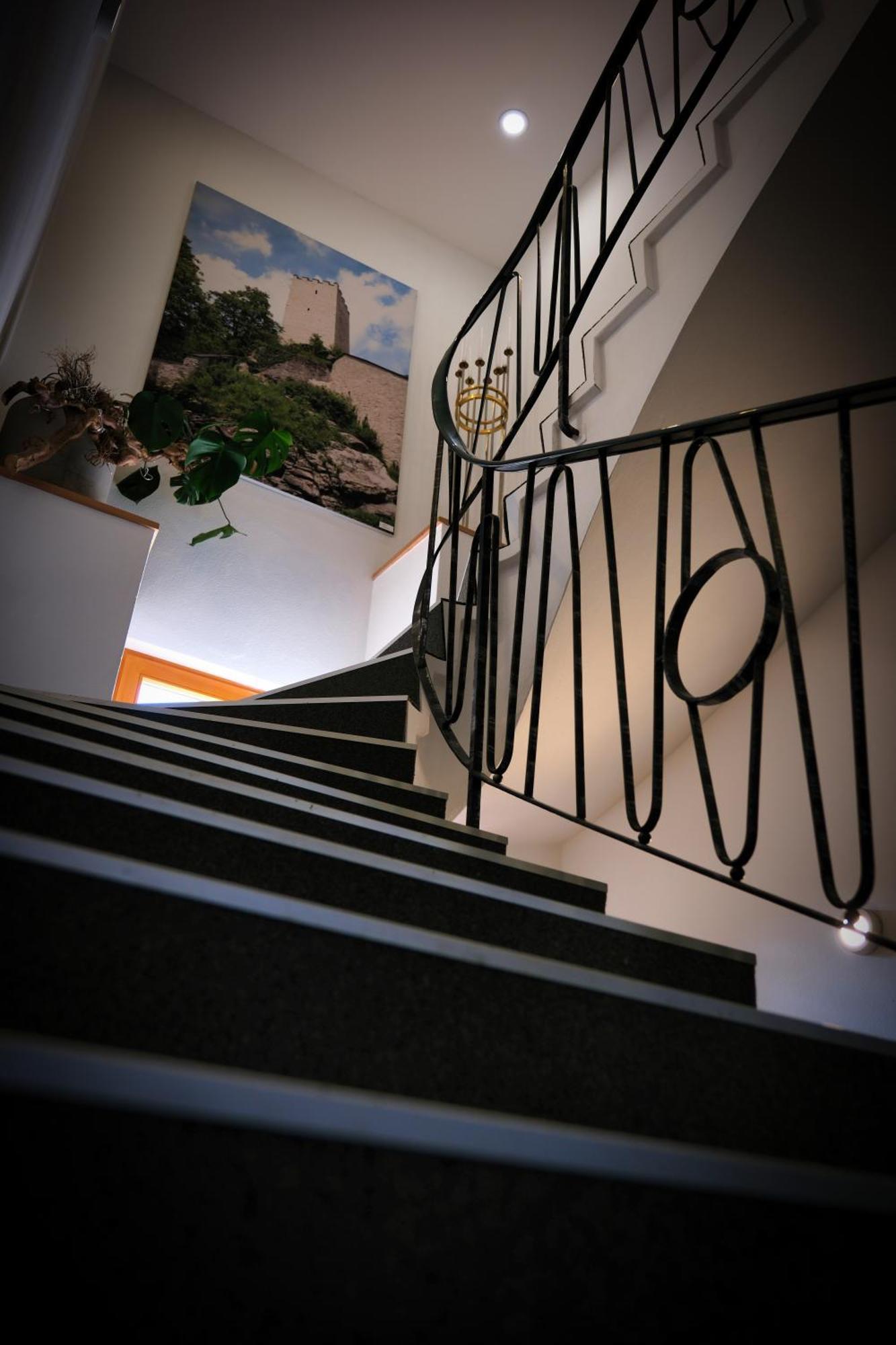 "Beim Butz" Hotel Worth an der Donau Exterior photo